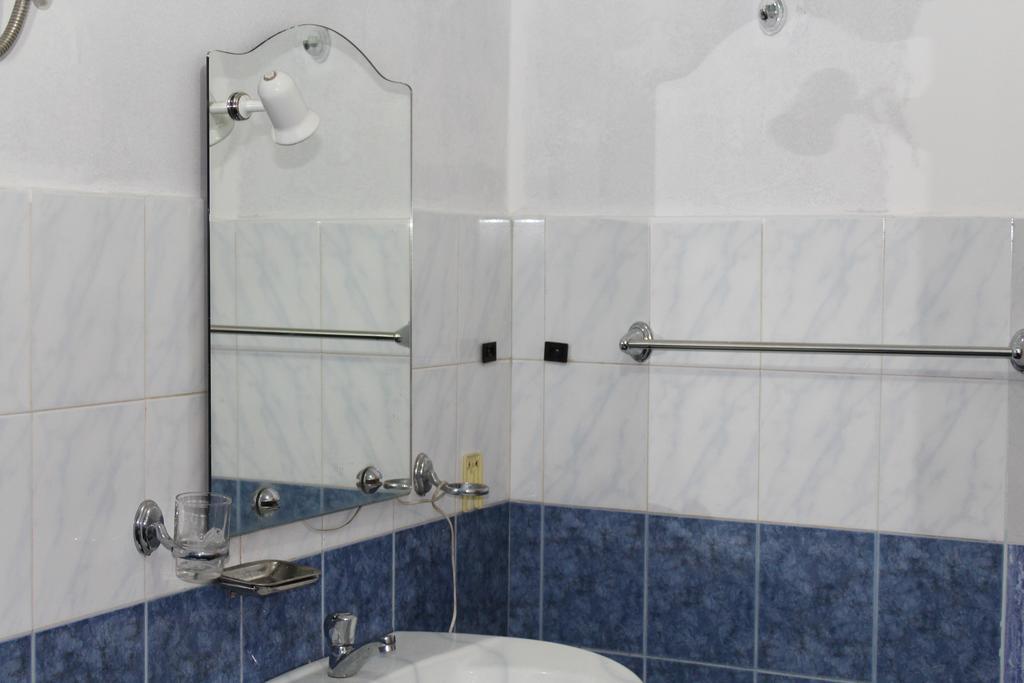 Hotel Crystal Mounts Nuwara Eliya Esterno foto